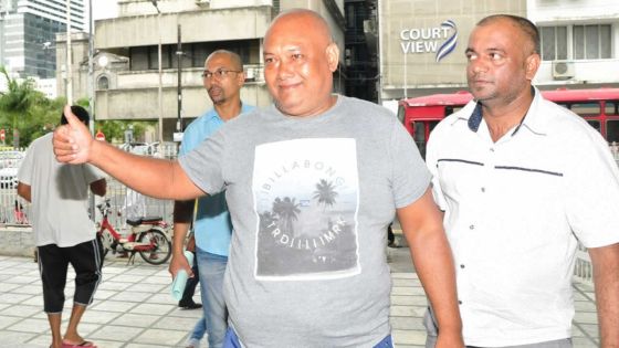 Johny Latour : «Les habitants de Roche-Bois, ma bataille»