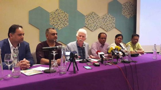  Paul Bérenger : «Nous ratons l’occasion de célébrer les 50 ans de l’Indépendance» 