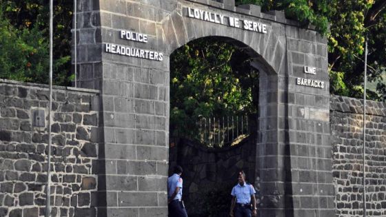 Abus de pouvoir : il réclame Rs 3 millions à l’État et trois policiers