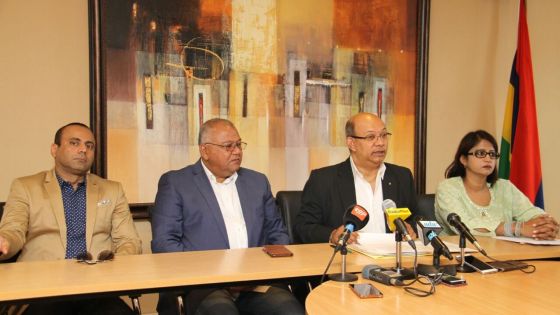 Étienne Sinatambou déplore que certains dans l'opposition qualifie le salaire minimal de flop