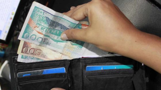 Salaire minimum : les salariés doivent encore patienter 