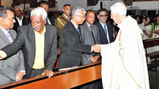 Le cardinal Piat au PMO 