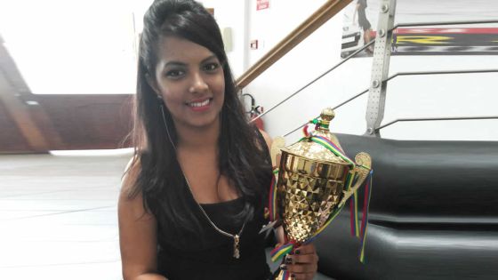 Gitanjalie Jhotee espoir de la peinture mauricienne