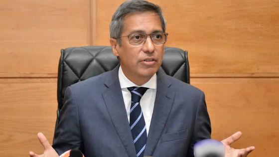 Affaire Soodhun : Xavier-Luc Duval réclamera Rs 100 M à Pravind Jugnauth
