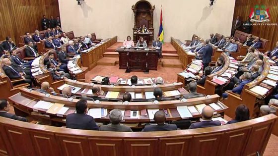 Au ministère des Finances : 6 conseillers se partagent Rs 784.000 mensuellement