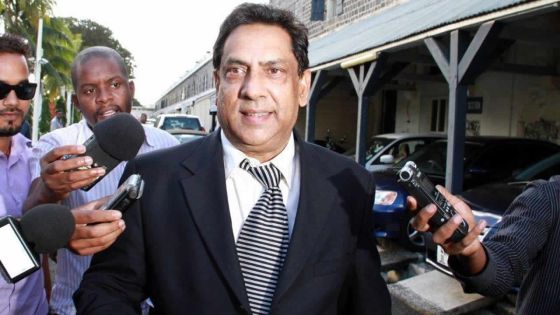 Vente à la barre : le Dr Siddick Chady réclame Rs 5 millions à la MCB