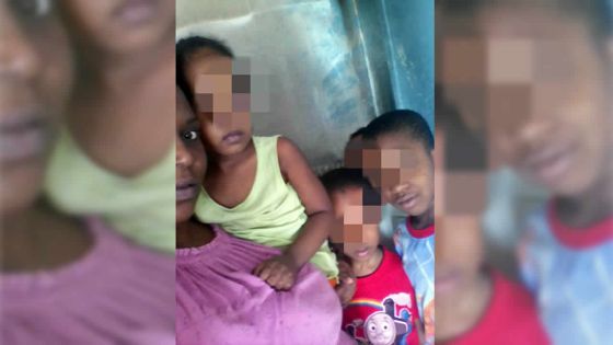 Cadeau empoisonné pour la Noël : ses effets et les jouets de ses enfants partent en fumée