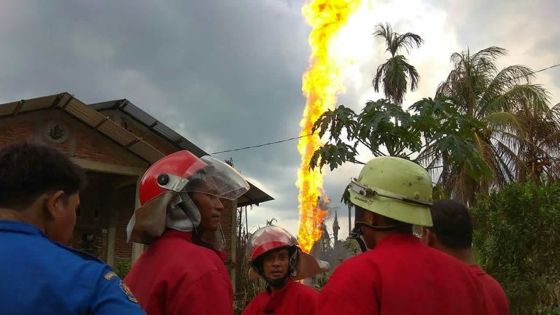 Indonésie: au moins 18 morts dans l'incendie d'un puits de pétrole illégal