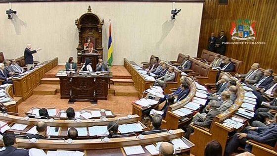 Bhagwan à Jhugroo: «Al kasiet derier televizion»