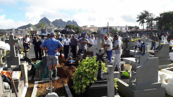 Le certificat de décès délivré à Madagascar indiquait que Dylan est mort d’une maladie non transmissible, l'autopsie à Maurice conclut à une fracture de la nuque