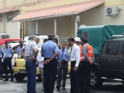 Incendie à Shoprite : les recherches pour retrouver Dineshwar Domah se poursuivent