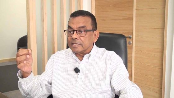 Ivan Collendavelloo : «La population doit apprendre à être patiente»