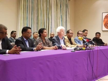 Pomponette : Paul Bérenger réclame la mise sur pied d'un Select Committee