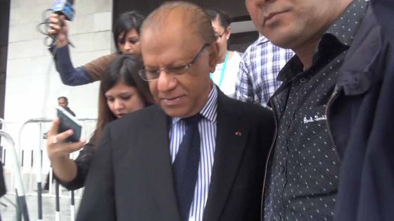 Navin Ramgoolam sur le réaménagement ministériel : « Kouma Titanic tousala pou koule devan sa»