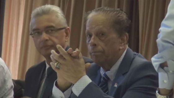 Contestation de Rezistans ek Alternativ : la passation de pouvoir est légale, se défend le gouvernement 