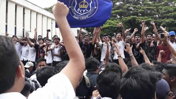 Lauréats 2017: le collège Royal de Port-Louis rafle la mise chez les garçons