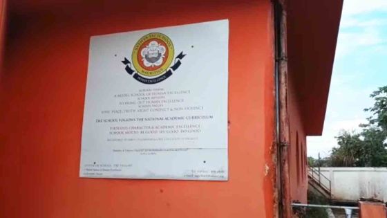 Vacoas : la cour d’une école inondée, les élèves évacués