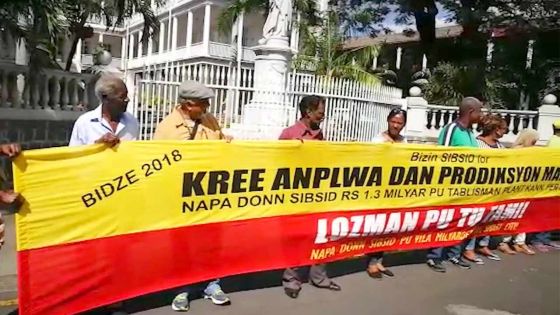 Budget 2018-2019 : le parti Lalit manifeste devant l’hôtel du gouvernement 