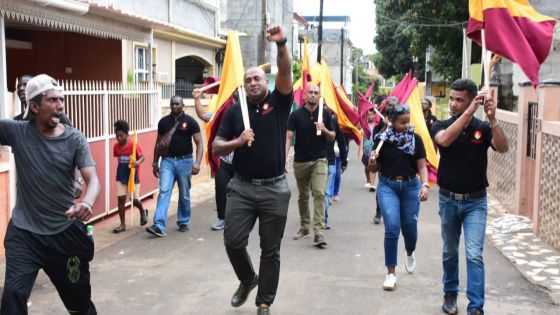 No 1 : porte-à-porte du Mouvement Bruneau Laurette à Cité Richelieu