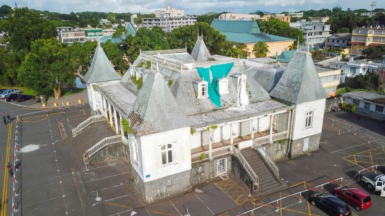 Circonscription no 17 - Analyse : tiraillée entre mauve et bleue