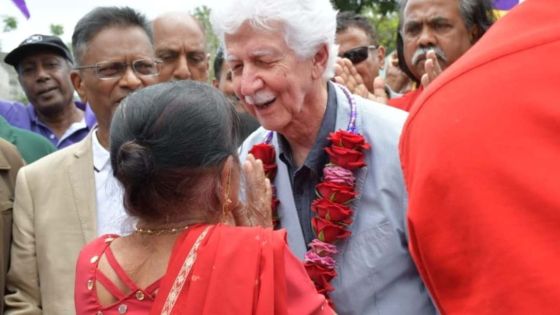 Paul Bérenger espère une campagne électorale «exemplaire et civilisée»