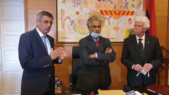 Bérenger après son expulsion du Parlement : «Je ne regrette pas d’avoir utilisé le mot lâche»