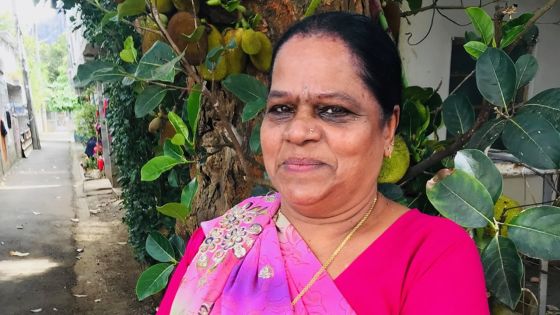 Ouma Coonjobeharry : la «daima» qui frotte de façon ancestrale les nouveau-nés 