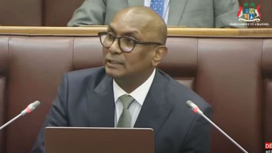 Budget 2023-24 : plateau spécial et traduction en Kreol du discours budgétaire.