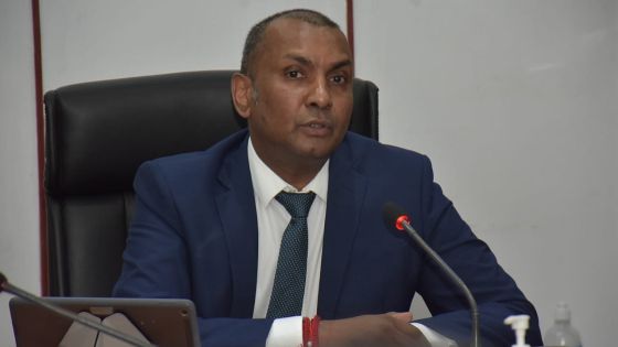 Post COVID-19 : «Très difficile d'ouvrir nos frontières et d'instaurer un protocole car la situation est inédite», dit Padayachy