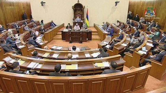 Hausse des prix des médicaments : la PNQ de Xavier-Luc Duval avortée