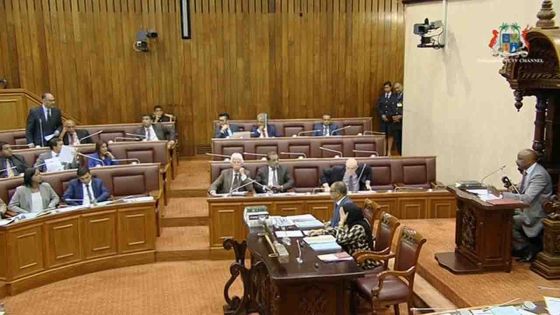 A l’Assemblée nationale : Alan Ganoo dit avoir été ignoré par Joe Lesjongard 