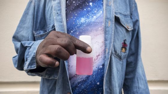 Prise en charge des toxicomanes : le programme de distribution de la méthadone en péril 