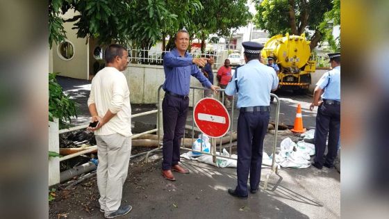 Eaux usées sur la route à Saint-Paul: nouvelle manifestation des habitants 