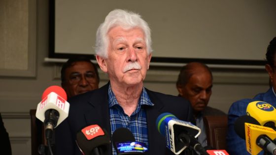 Paul Bérenger : «C'est tellement clair qu’il fallait baisser les prix des carburants»