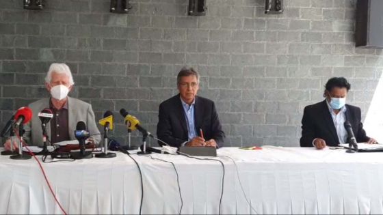 Suivez en direct la conférence de presse de Xavier-Luc Duval, Paul Bérenger et Nando Bodha