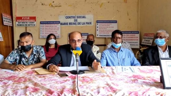 Retard de paiement des pensions : le Pensioners Grievance Movement face à la presse