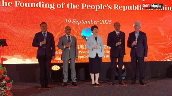 Célébrations du 76e anniversaire de la fondation de la République populaire de Chine