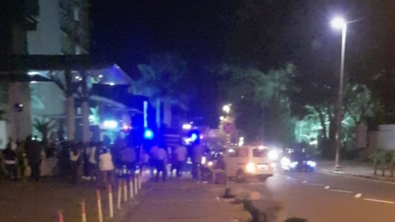 Bramer House, Ebène : le personnel évacué après qu'une épaisse fumée noire s'est dégagée d'un générateur