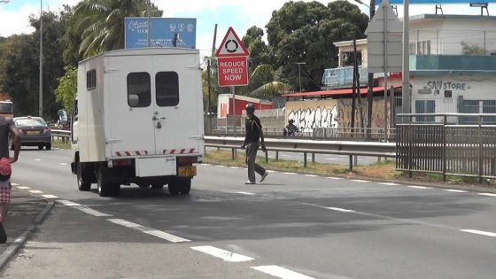 Ces piétons qui mettent leur vie en danger