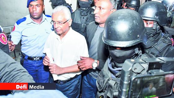 La chute des «intouchables» : les ministres déchus