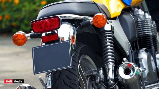 Plaques d’immatriculation : dimensions, caractères en 3D, plaques de motos : ce que dit la loi