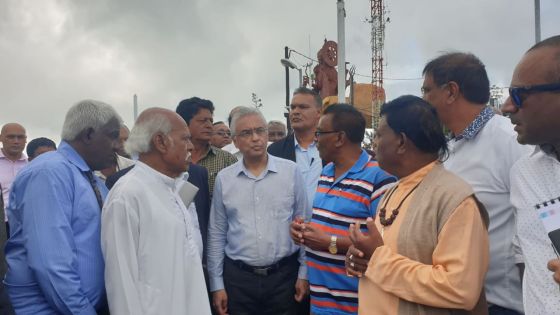 Thaipoosam Cavadee et Maha Shivaratri : visite des lieux du PM à Chemin-Grenier et à Grand-Bassin