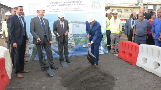 Le PM aux marchands ambulants : «Ne vous laissez pas embêter par des personnes qui cherchent à vous utiliser à des fins politiques»