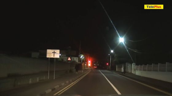 Aux petites heures du matin : On se la coule douce dans les postes de police