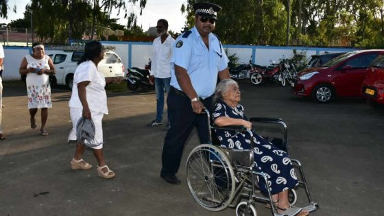  Messe de l'Assomption : le beau geste de ce policier 