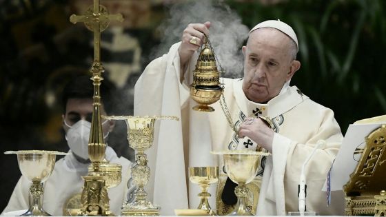 Pâques sous le signe de la pandémie, le pape appelle le monde à partager les vaccins