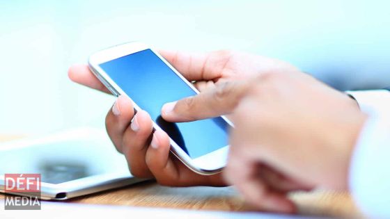 Confinement : les pratiques abusives de certains commerçants pourront être rapportées sur WhatsApp