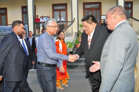 Allégations de débauchage des élus du PMSD : Pravind Jugnauth invite XLD à se rendre à la police 