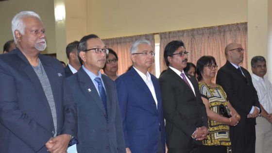 Quatre-Bornes : le chef du gouvernement promet d’accentuer la formation des infirmières