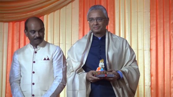 Pravind Jugnauth fait de l'humour sur le ‘deal papa piti'